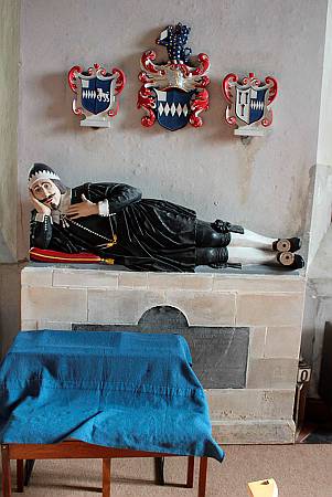 St Giles in the Wood - Memorial Detail